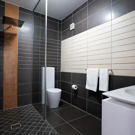Rent Private 011 וילה